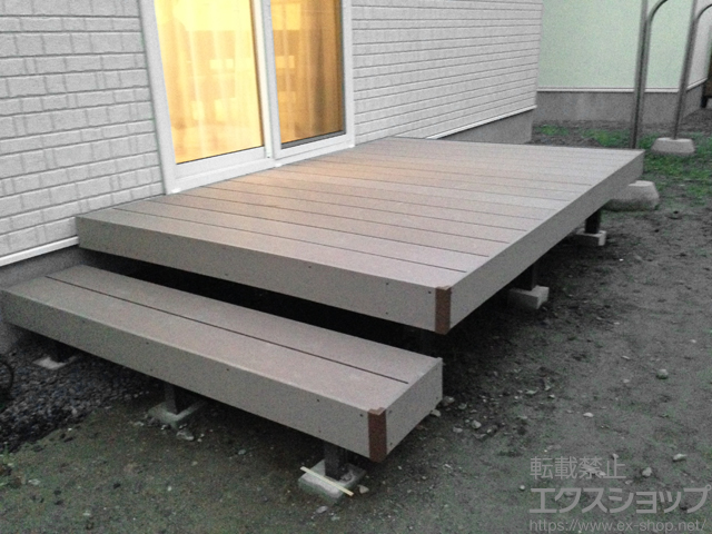 北海道札幌市ののウッドデッキ 樹ら楽ステージ 施工例