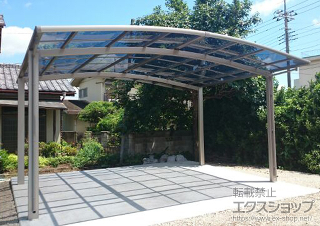 埼玉県坂戸市ののカーポート ネスカR (ラウンドスタイル) ワイド 積雪〜20cm対応 施工例