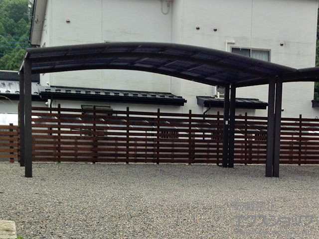 栃木県宇都宮市ののカーポート ネスカR (ラウンドスタイル) ワイド 積雪〜20cm対応 施工例