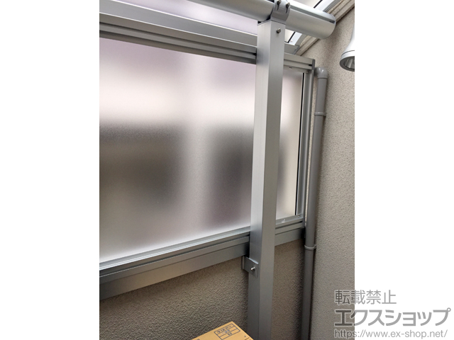 東京都世田谷区ののバルコニー・ベランダ屋根 ヴェクターテラス R型 屋根タイプ 単体 積雪〜20cm対応＋前面パネル 1段仕様 施工例