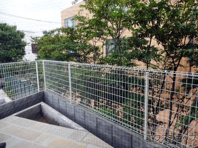 東京都大田区ののフェンス・柵 イーネットフェンス1F型 自由柱タイプ 施工例