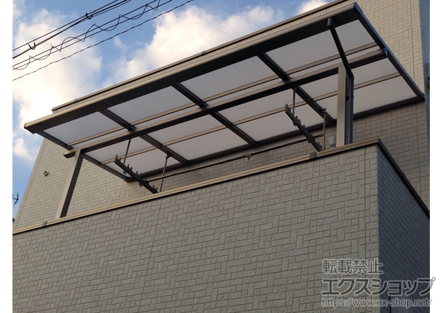 京都府宇治市のLIXIL リクシル（トステム）のバルコニー・ベランダ屋根 ライザーテラスII F型 屋根タイプ 単体 積雪〜20cm対応 施工例