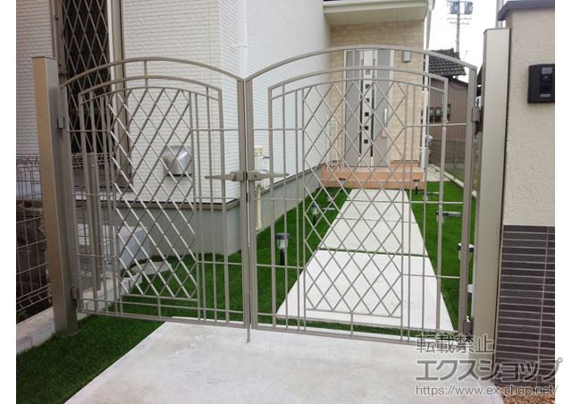 愛知県犬山市のの門扉 ラヴェールV門扉1型 両開き 門柱使用 施工例