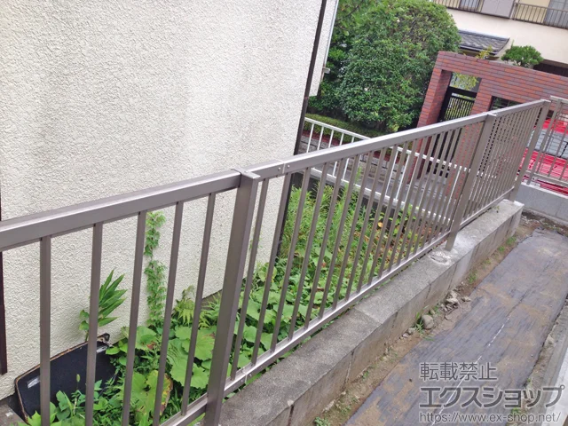 東京都日野市のLIXIL リクシル(TOEX)のフェンス・柵・塀 ハイサモア フリーポールタイプ 施工例