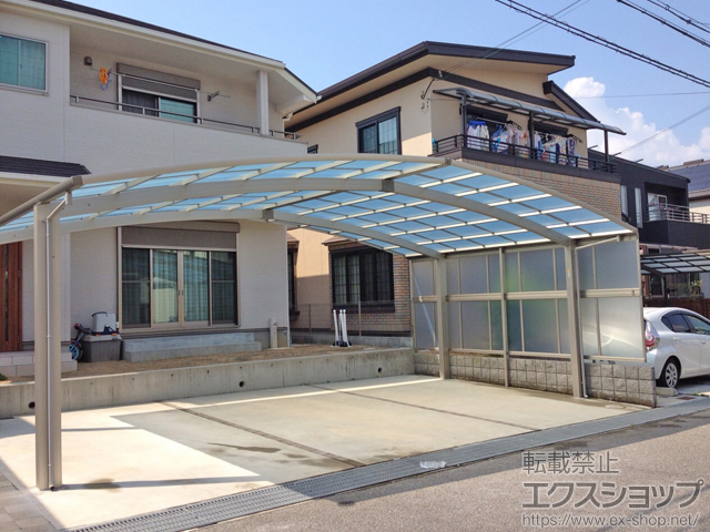 兵庫県神戸市ののカーポート レイナトリプルポートグラン　積雪〜20cm対応+レイナトリプルポートグラン サイドパネル 施工例