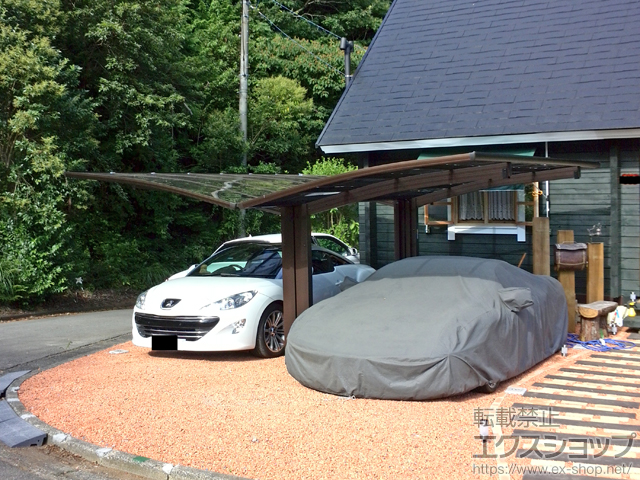 静岡県伊豆の国市ののカーポート プレシオスポート Y合掌 積雪〜20cm対応+着脱式補助柱 2本入り×2セット+ 屋根ふき材補強部品 2セット 施工例