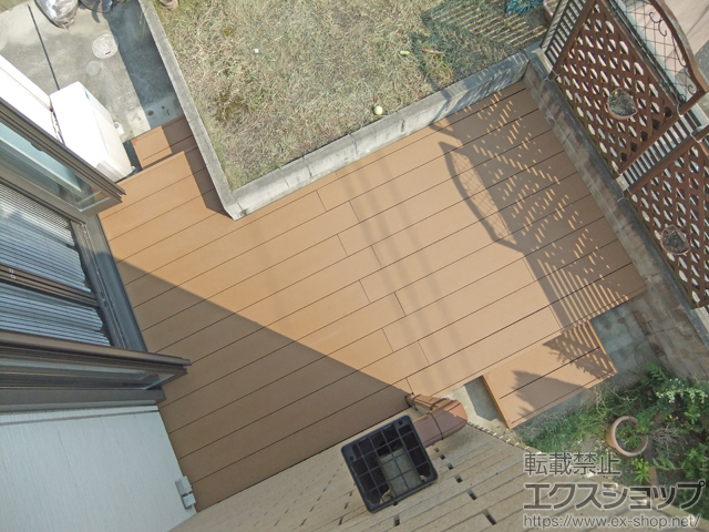 大阪府河内長野市ののウッドデッキ リウッドデッキ 200+独立式リウッドステップ2型+ウッドデッキ用 床下囲い部材一式　※片側面取付/各2段 施工例