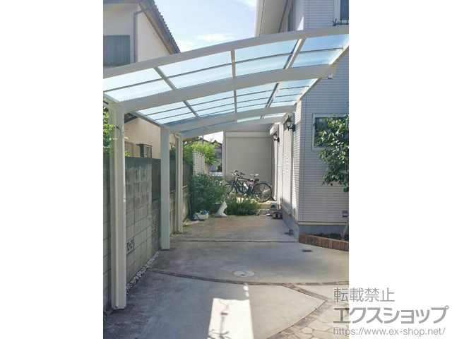 千葉県船橋市ののカーポート ネスカR (ラウンドスタイル) 延長 積雪〜20cm対応+ ネスカR 屋根材ホルダー 54・14型用+ネスカR 着脱式サポート ロング柱（H25）用 3本入り×1セット 施工例