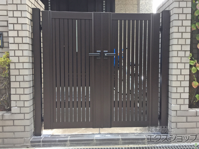 大阪府大阪市のの門扉 エクスライン門扉6型 両開き 門柱仕様 施工例