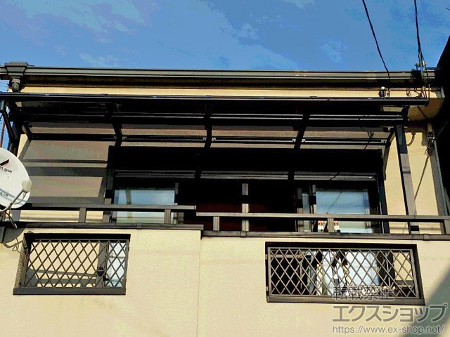 大阪府大阪市ののバルコニー・ベランダ屋根 プレシオステラス R型 屋根タイプ 単体 積雪〜20cm対応 施工例