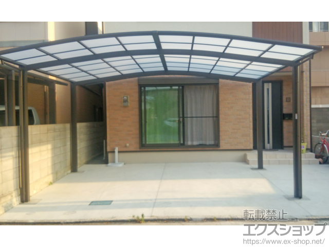 和歌山県和歌山市ののカーポート ネスカR (ラウンドスタイル) ワイド 積雪〜20cm対応 施工例