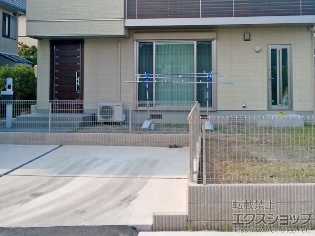 愛知県西尾市ののフェンス・柵 イーネットフェンス2F型 ＜水平地用＞ 自由柱タイプ 施工例