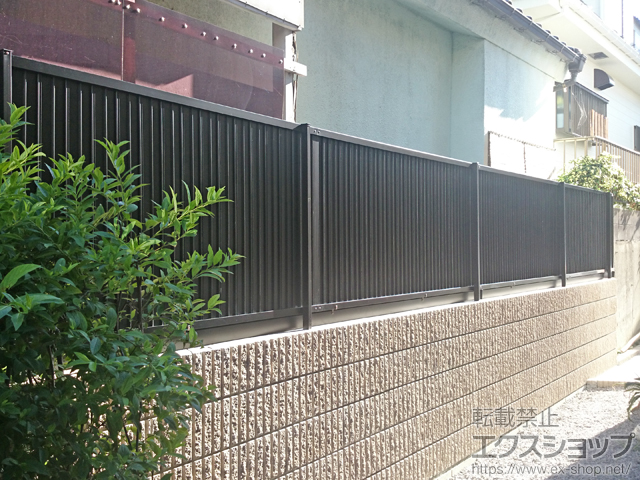 神奈川県横浜市ののフェンス・柵 プレスタフェンス 6型 たて目隠し フリーポールタイプ 施工例