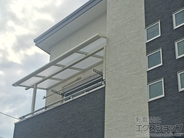 岐阜県多治見市のLIXIL リクシル（トステム）のバルコニー・ベランダ屋根 ライザーテラスII F型 屋根タイプ 単体 積雪〜20cm対応 施工例