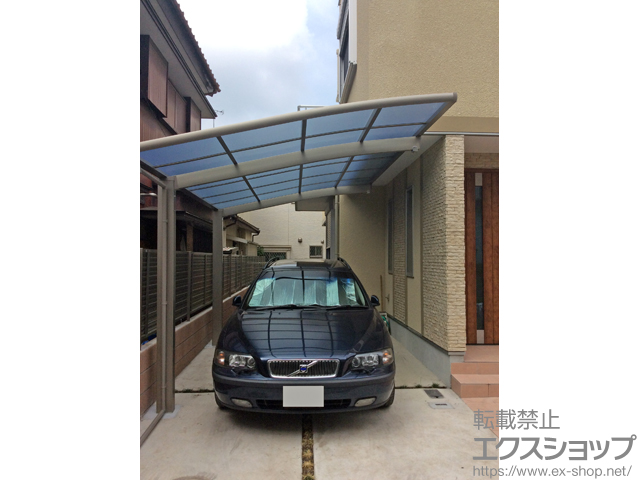東京都練馬区ののカーポート フーゴR (ラウンドスタイル)  積雪〜20cm対応＋着脱式サポート 標準用 2本入り×1セット 施工例
