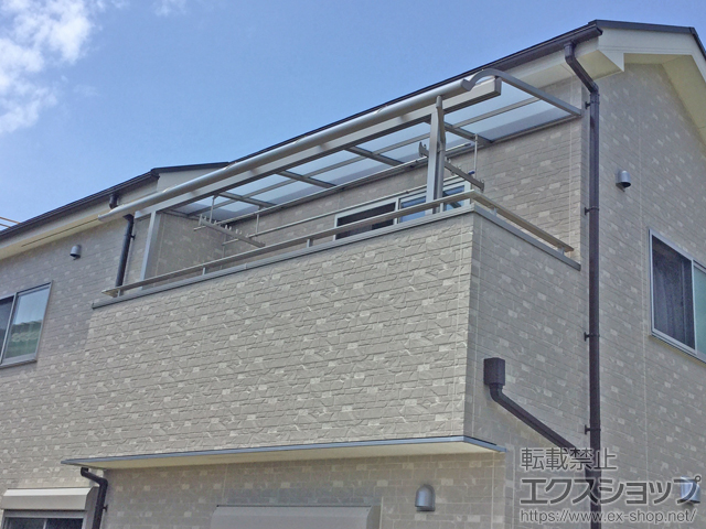 愛知県名古屋市のLIXIL リクシル（トステム）のバルコニー・ベランダ屋根 ライザーテラスII R型 屋根タイプ 単体 積雪〜20cm対応 施工例