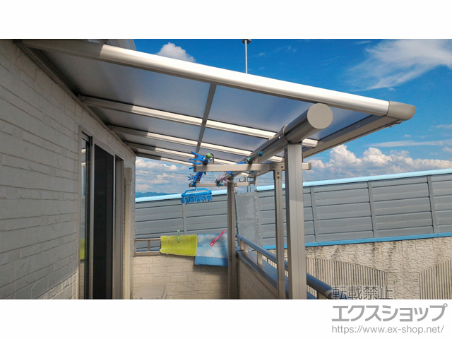 奈良県香芝市ののバルコニー・ベランダ屋根 プレシオステラス F型 屋根タイプ 単体  積雪~20ｃｍ対応 施工例
