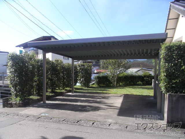 宮崎県西臼杵郡高千穂町のLIXIL リクシル（トステム）のカーポート テリオスポートIII 900 2台用 角柱4本 積雪〜30cm対応 施工例