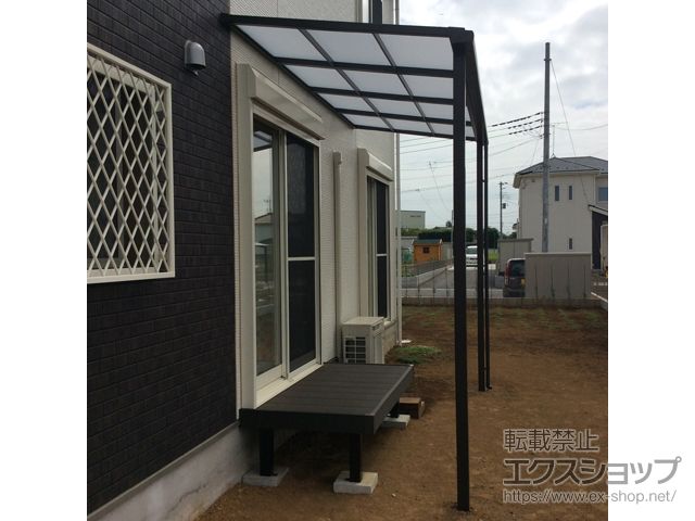 埼玉県加須市のLIXIL リクシル（トステム）のテラス屋根 ライザーテラスII F型 テラスタイプ 単体 積雪〜20cm対応 施工例