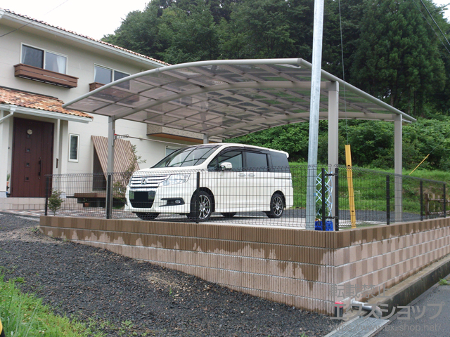 福島県石川郡石川町ののフェンス・柵 イーネットフェンス1F型 自由柱タイプ 施工例