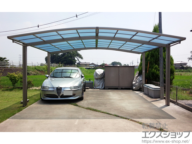 埼玉県鴻巣市ののカーポート ネスカR (ラウンドスタイル) ワイド 積雪〜20cm対応 施工例