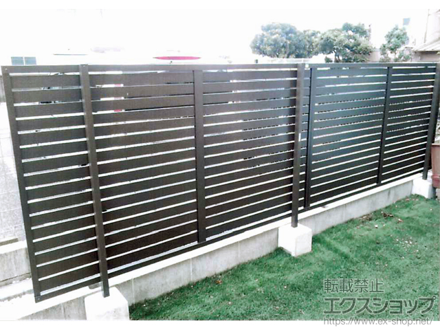 神奈川県平塚市ののフェンス・柵 プレスタフェンス 7Y型 横スリット フリーポールタイプ 施工例