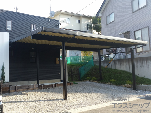 長野県松本市のLIXIL リクシル（トステム）のカーポート テリオスポートIII 1500 2台用 間口延長 角柱4本仕様 積雪〜50cm対応 施工例