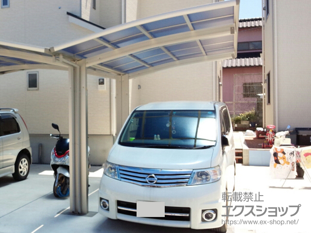 福岡県大牟田市ののカーポート レイナツインポートグラン　積雪〜20cm対応＋ レイナツインポートグラン 水平式物干し テラス柱用 標準 2本入り×1セット 施工例