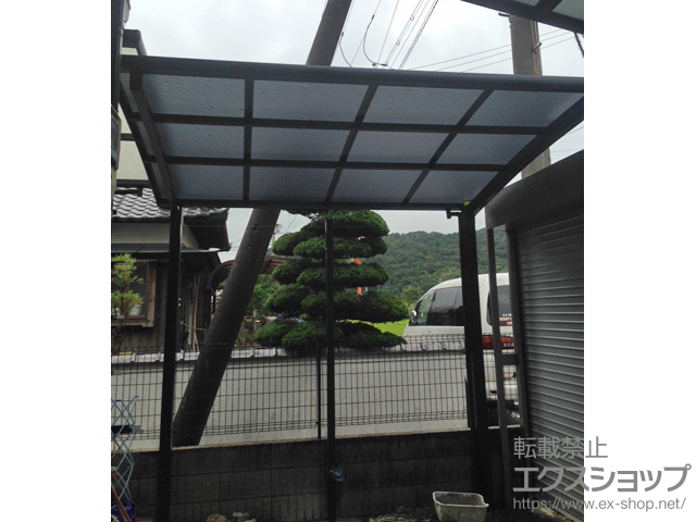 兵庫県姫路市のLIXIL リクシル（トステム）のサイクルポート・駐輪場 カーブポートシグマIII ミニ 積雪〜20cm対応 施工例