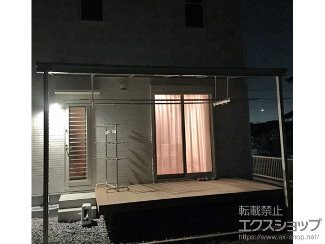 愛知県稲沢市のLIXIL リクシル（トステム）のテラス屋根 ライザーテラスII F型 テラスタイプ 単体 積雪〜20cm対応＋吊り下げ物干し（ワイド） 施工例