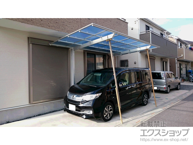 埼玉県川口市ののカーポート ネスカF (フラットスタイル) 積雪〜20cm対応＋ネスカF (フラットスタイル)　着脱式サポート　2本入り　ロング柱（H25）用×1セット 施工例