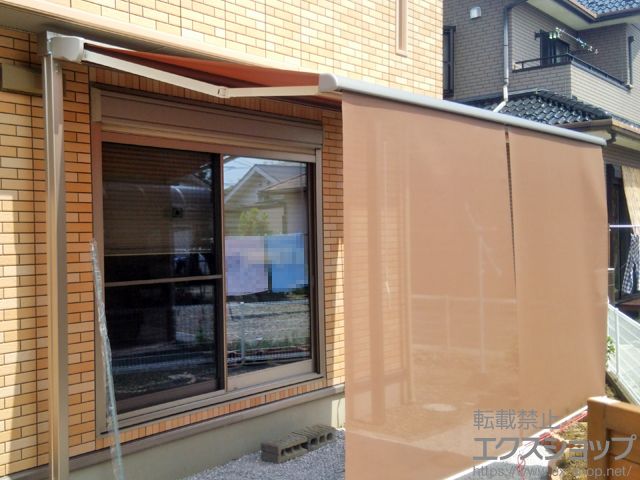 埼玉県川越市のLIXIL リクシル（トステム）のオーニング・日よけ 彩風CR型 手動式 独立納まり 施工例