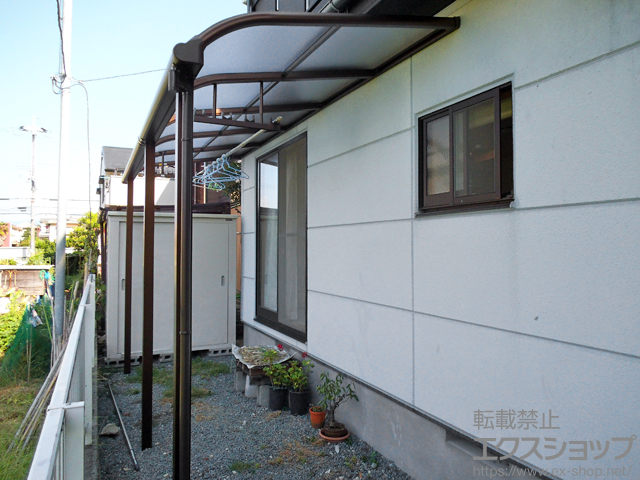 滋賀県草津市ののテラス屋根 プレシオステラス R型 テラスタイプ 連棟　積雪〜20cm対応 施工例