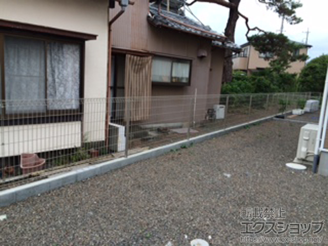 静岡県焼津市ののフェンス・柵 イーネットフェンス 2F型　自由柱施工 施工例