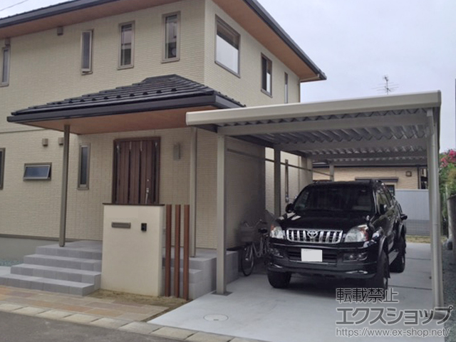宮城県仙台市ののカーポート レオンポートneo 縦連棟 標準鼻隠し 角柱8本仕様 積雪〜50cm対応 施工例