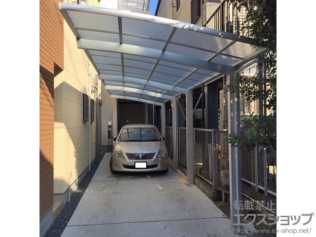 大阪府大阪市ののカーポート ネスカR (ラウンドスタイル) 縦連棟 積雪〜20cm対応 施工例