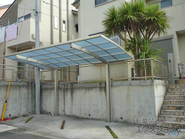 東京都町田市ののカーポート レイナポートグラン　積雪〜20cm対応＋着脱式サポート 標準・ハイルーフ兼用 2本入り×1セット 施工例