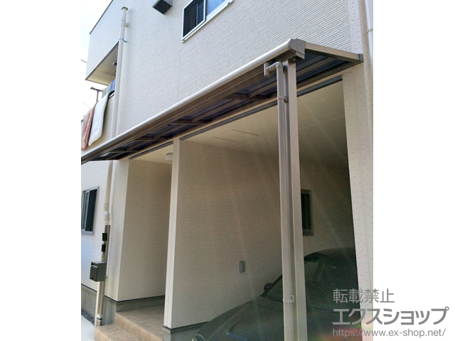 東京都足立区のLIXIL リクシル（トステム）のテラス屋根 ライザーテラスII F型 テラスタイプ 単体 積雪〜20cm対応 施工例