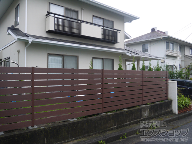 宮城県仙台市ののフェンス・柵 マイティウッド 横貼り 120サイズ すき間20ｍｍ 施工例