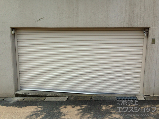 東京都町田市ののガレージシャッター プラテアII スチールタイプ 内蔵電動式 施工例