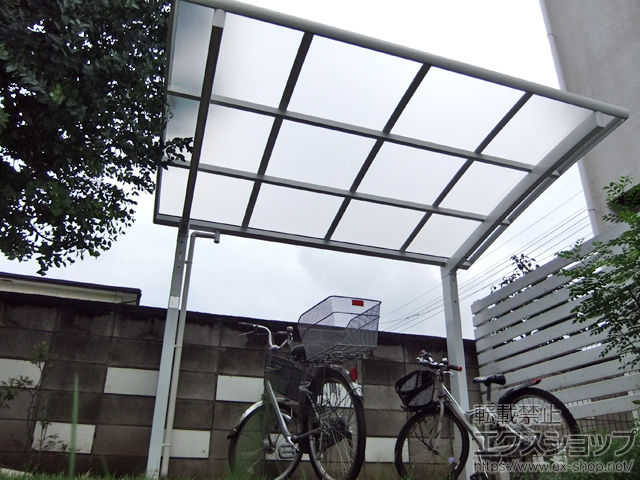 群馬県高崎市ののカーポート カムフィNex R 積雪〜20cm対応 施工例