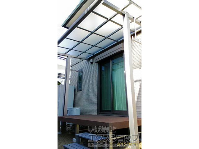 静岡県浜松市ののテラス屋根 エフルージュグランZERO テラスタイプ 積雪〜20cm対応+物干しセット 吊り下げ式 標準 2本入り×1セット 施工例