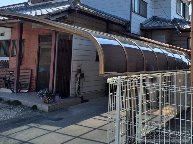 愛知県稲沢市のLIXIL リクシル（トステム）のカーポート テールポートシグマIII 積雪〜20cm対応 施工例