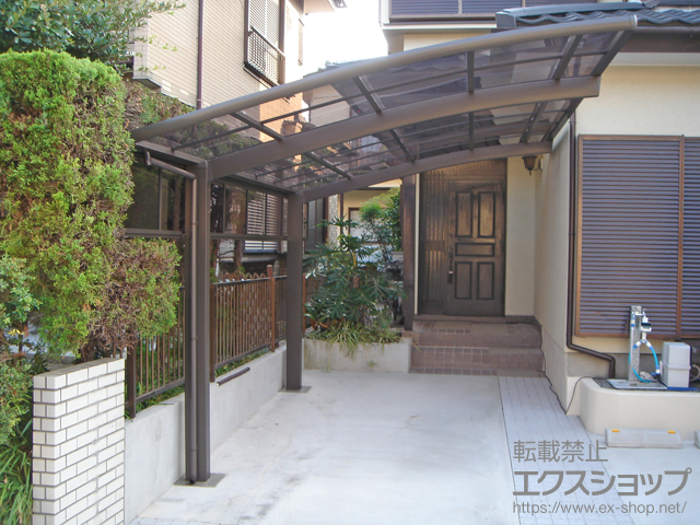 千葉県浦安市ののカーポート ネスカR (ラウンドスタイル) 積雪〜20cm対応＋ネスカR サイドパネル 施工例