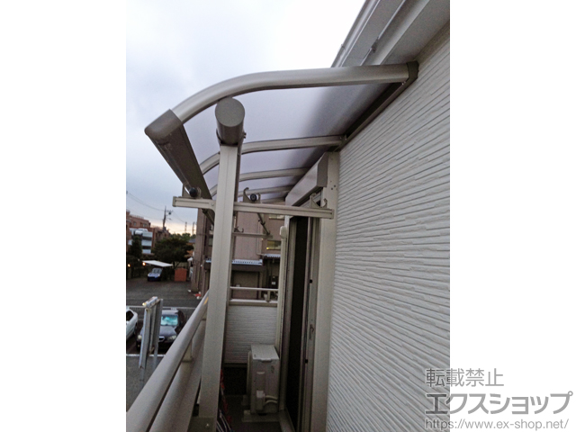 東京都西東京市ののバルコニー・ベランダ屋根 プレシオステラス R型 屋根タイプ 単体 積雪〜20cm対応 施工例