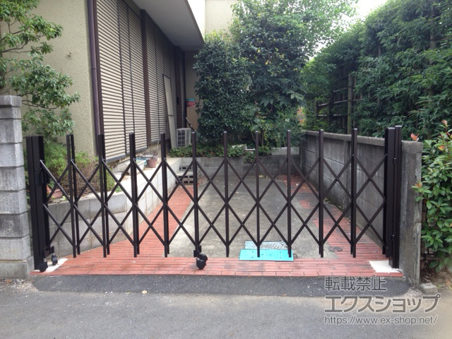 東京都小金井市ののカーゲート トリップゲート RA型 ノンレール 片開き 33S 施工例