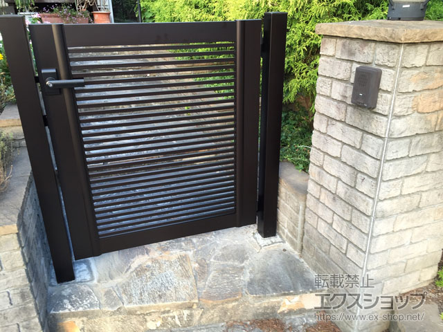愛知県岡崎市のの門扉 エクスライン門扉1型 片開き　門柱使用 施工例