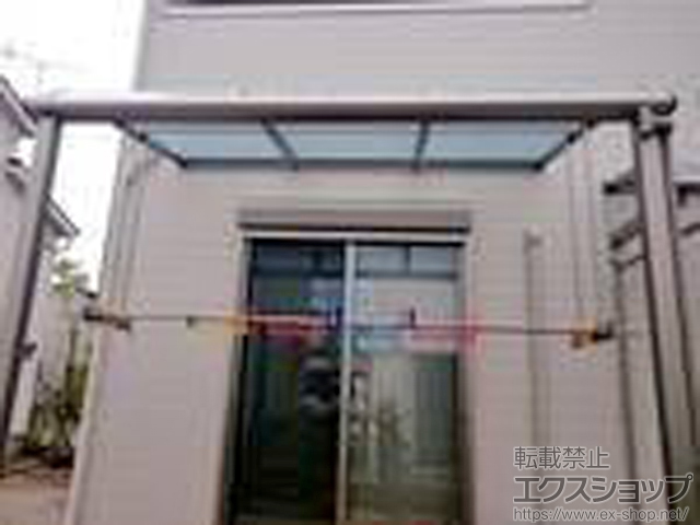 福岡県糟屋郡宇美町ののテラス屋根 ヴェクターテラス R型 テラスタイプ 単体 積雪〜20cm対応＋吊り下げ式物干し ロング 2本入×1 施工例