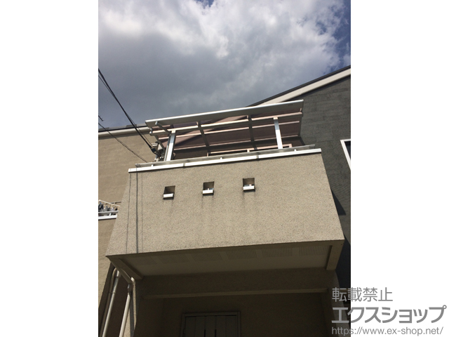 神奈川県川崎市のLIXIL リクシル（トステム）のバルコニー・ベランダ屋根 ライザーテラスII F型 屋根タイプ 単体 積雪〜20cm対応 施工例