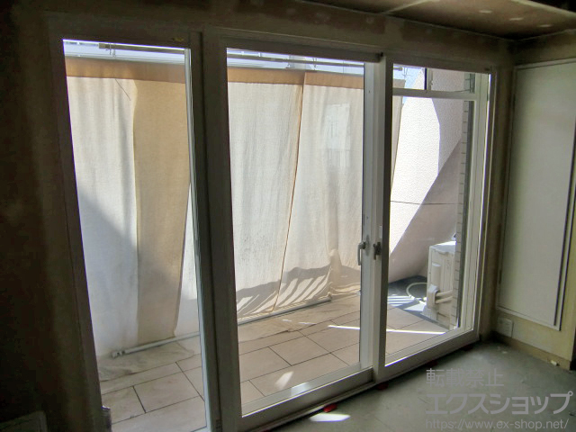 大阪府大阪市のの二重窓（内窓） インプラス ダストバリア仕様 引違い窓 2枚建+インプラス ダストバリア仕様 FIX窓 ※連窓仕様 施工例